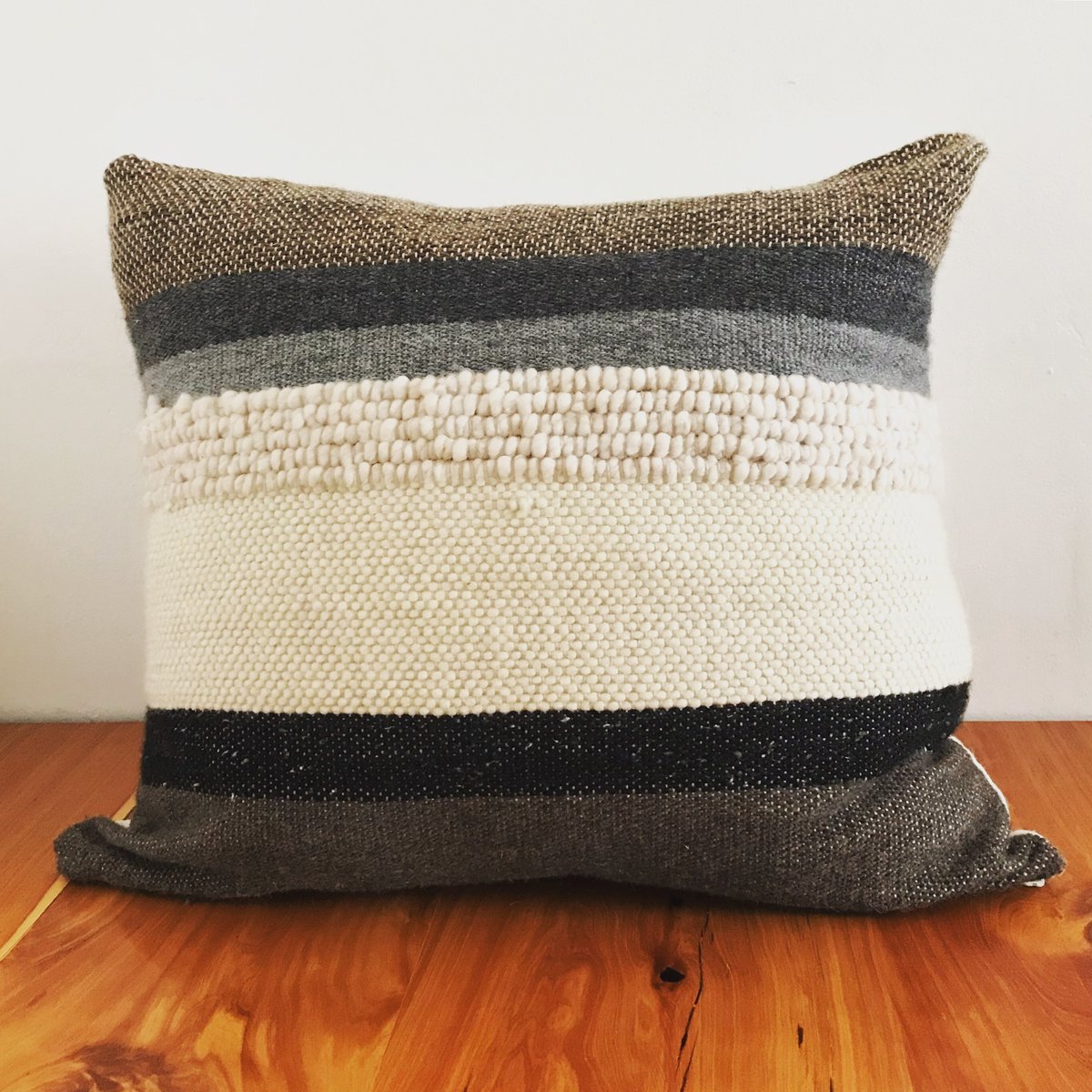 BROWN + CREAM PILLOW CAMP
