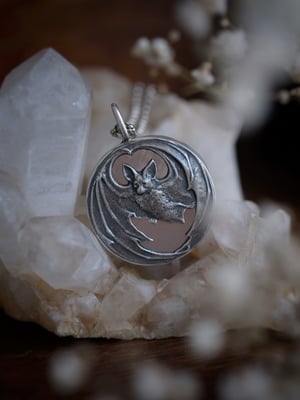 Image of NYX { ROSE QUARTZ }