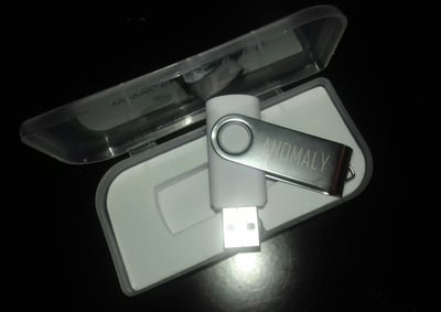Image of Clé USB "Anomaly"