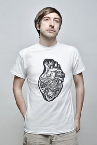 Image 3 of MACHINE HEART TEE