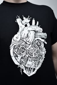 Image 4 of MACHINE HEART TEE