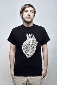 Image 2 of MACHINE HEART TEE