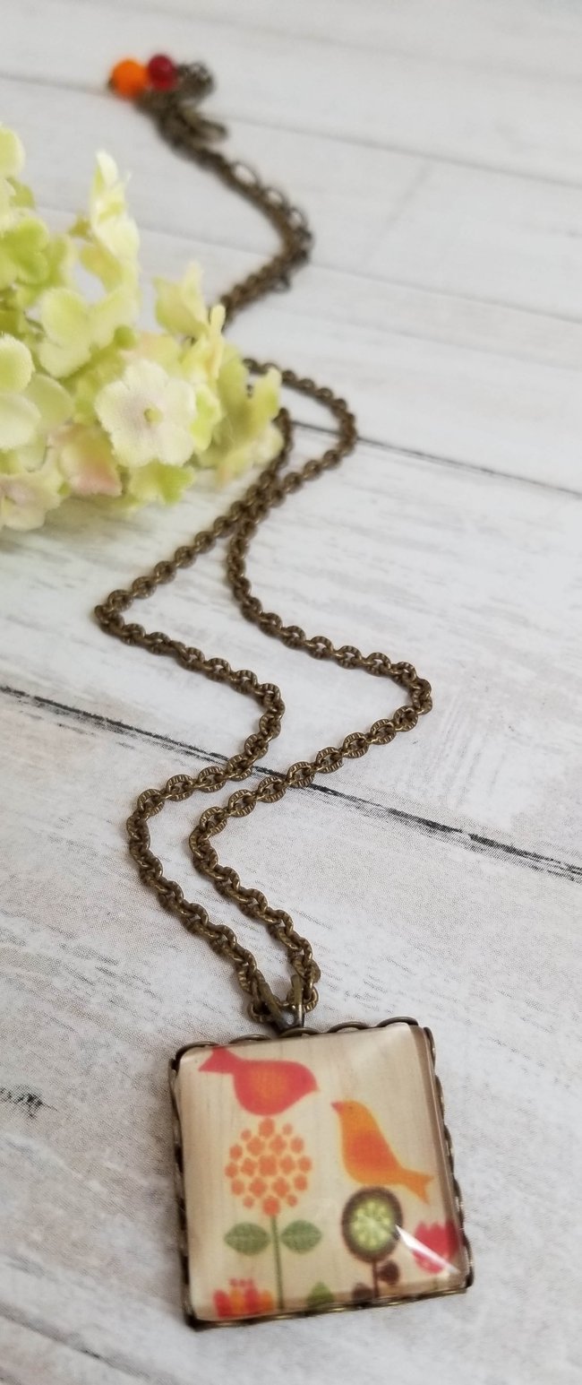 Two Pretty Birds Neclace