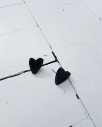 Image 3 of uhani SRCE .3 // earrings HEART .3