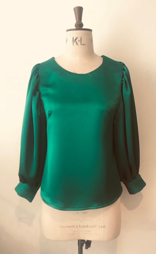 Image of Satin Esmeralda balloon sleeve top