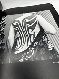 Image 5 of The Black Wave by Leo Zulueta