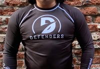 Image 2 of Defenders Base Rashguard Long sleeve 