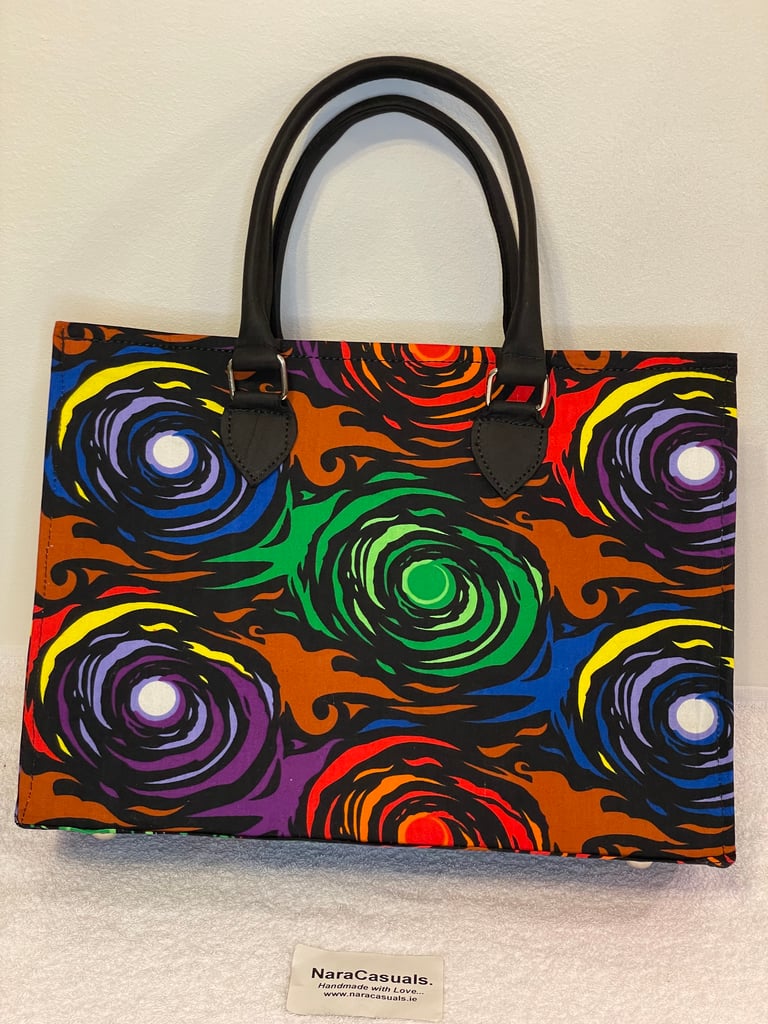 TaMaRa ToTe Bag. Image 5