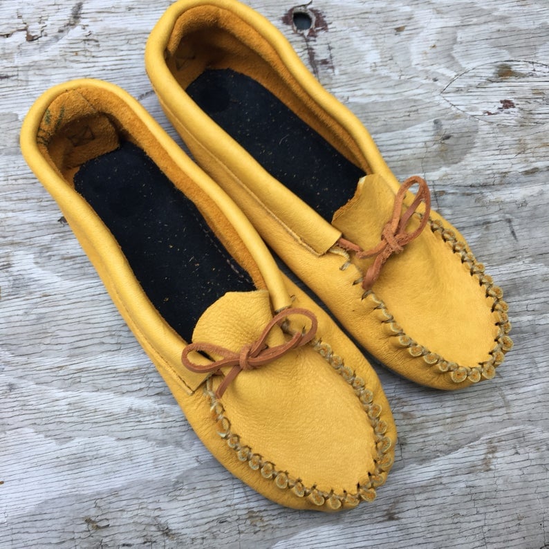 Image of Pucker Toe Moccasins (Gold)