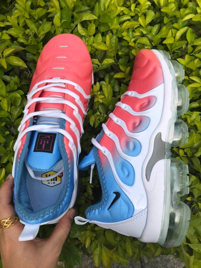 Colorful vapormax 2025