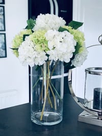 Glass vase arrangements 