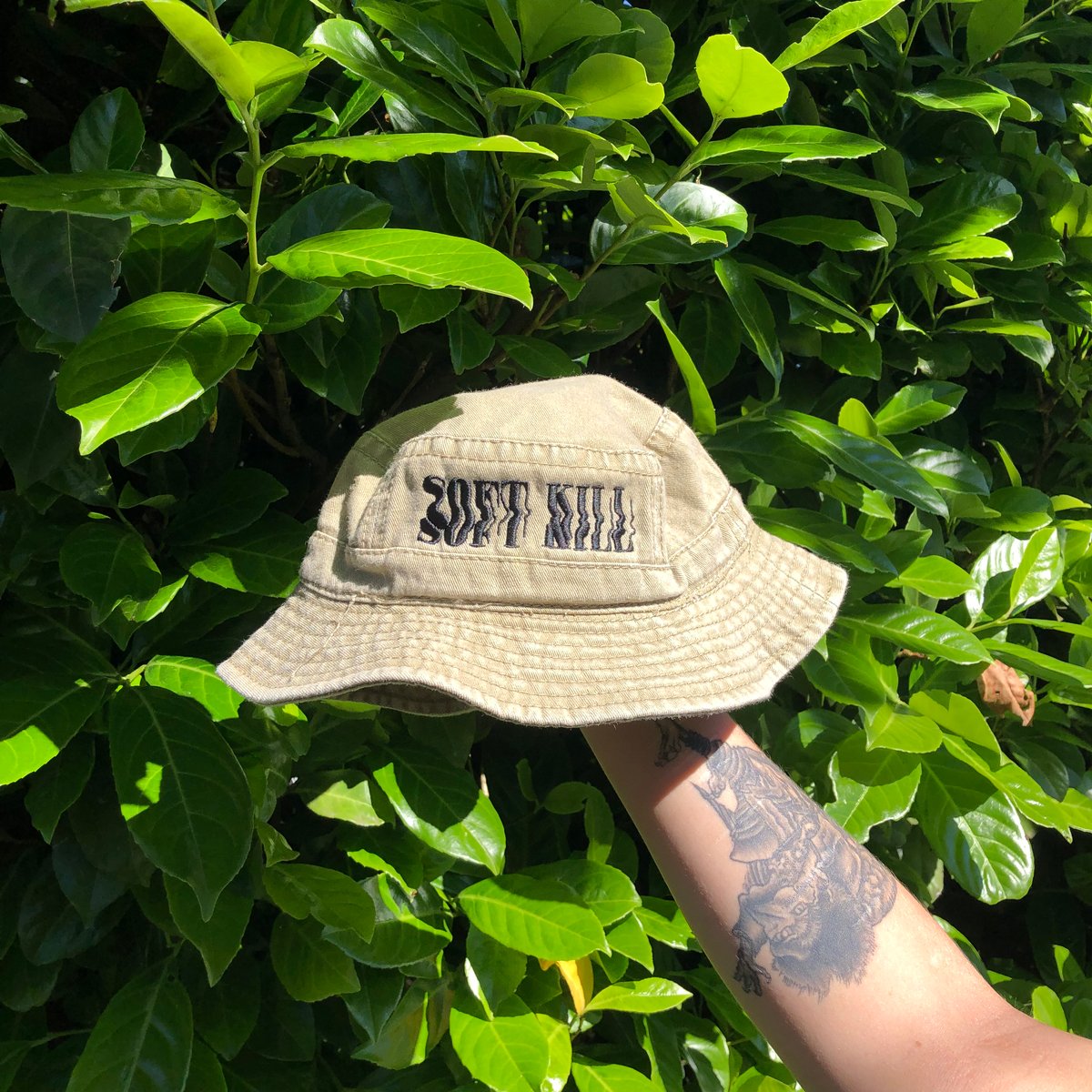 Billie eilish wheres my mind bucket hat hotsell