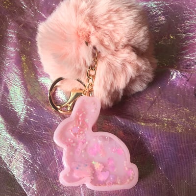 Image of PINK BUN SHAKER KEYCHAIN