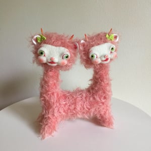 Image of Peony and Tulip Two-Headed Mini Yak