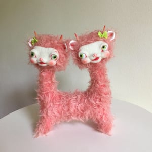 Image of Peony and Tulip Two-Headed Mini Yak