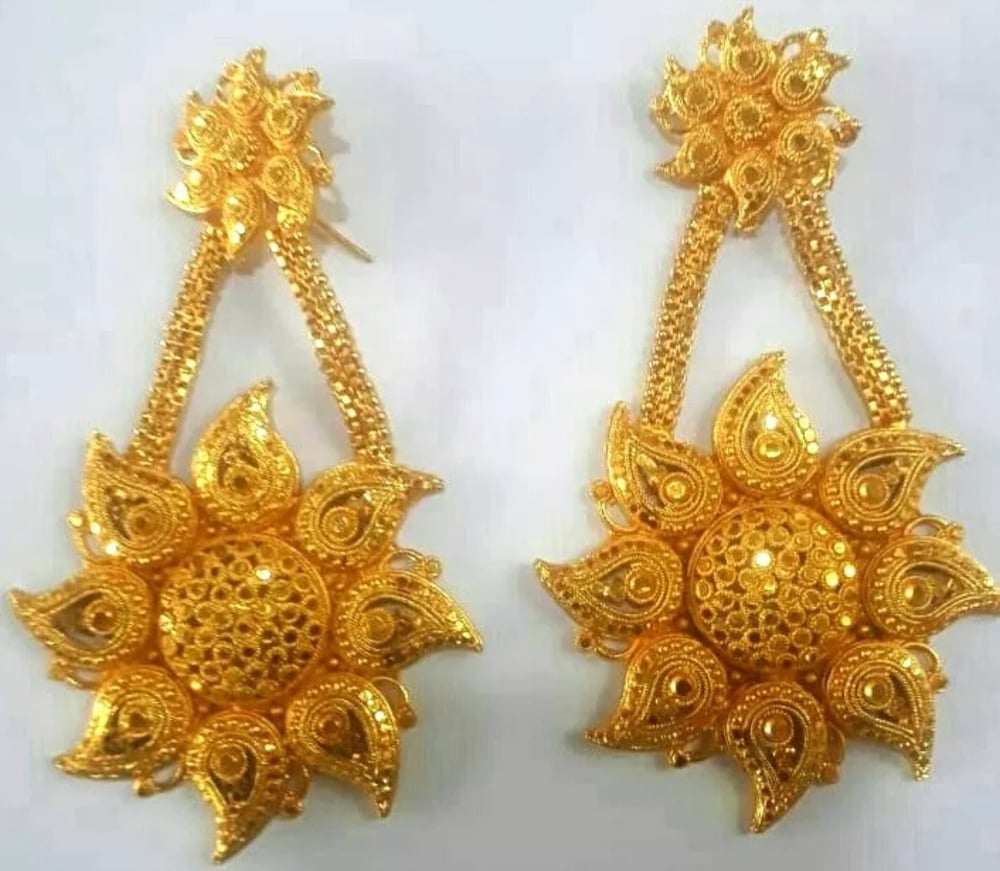 Image of Remy Earring