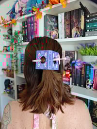 Image 3 of Horquilla Book lover morado 
