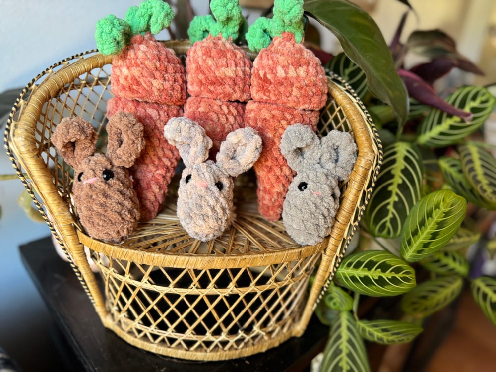 Image of Hatching Carrot Bunnies 