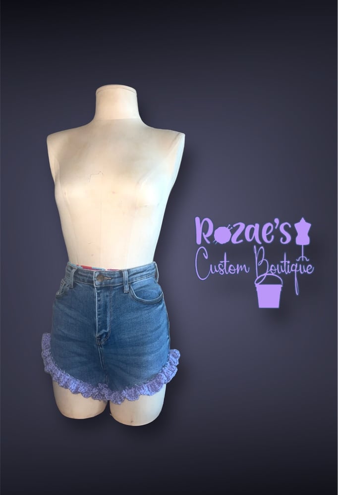 Image of Ruffle daisy dukes