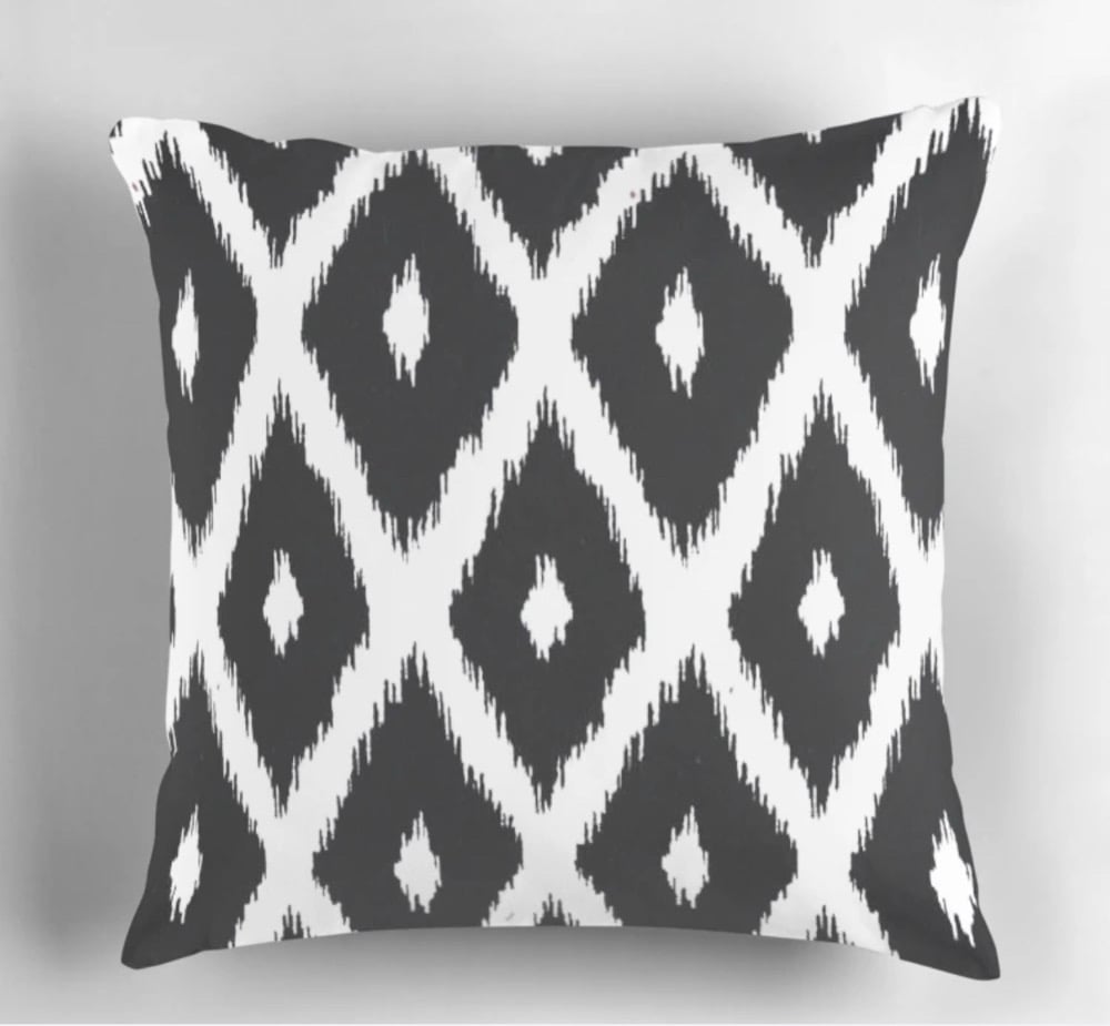 Image of HEART EYES 20x20 PILLOW COVER