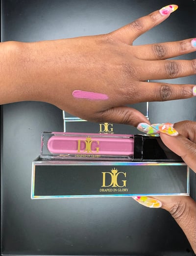 Image of Glow up liquid lipstick with LED light & mirror 