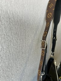Image 7 of LV Carryall PM Leather