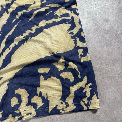 Image of Roberto  Cavalli T-shirt, Size Medium