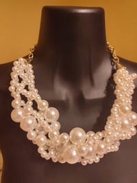 Image 2 of KIMBRA PEARL SET