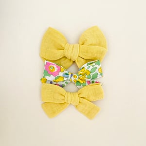 Image of Barrette Bertille Liberty Betsy jaune Bio