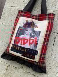 Image 1 of Bolsiña feita a man. Pippi cadros. Deseño exclusivo!