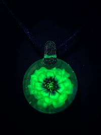 Image 3 of Uv reactive flower pendant.. 🌼 