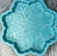 Image 2 of Large snowflake