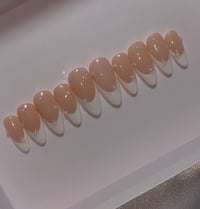 Image 1 of Pearl