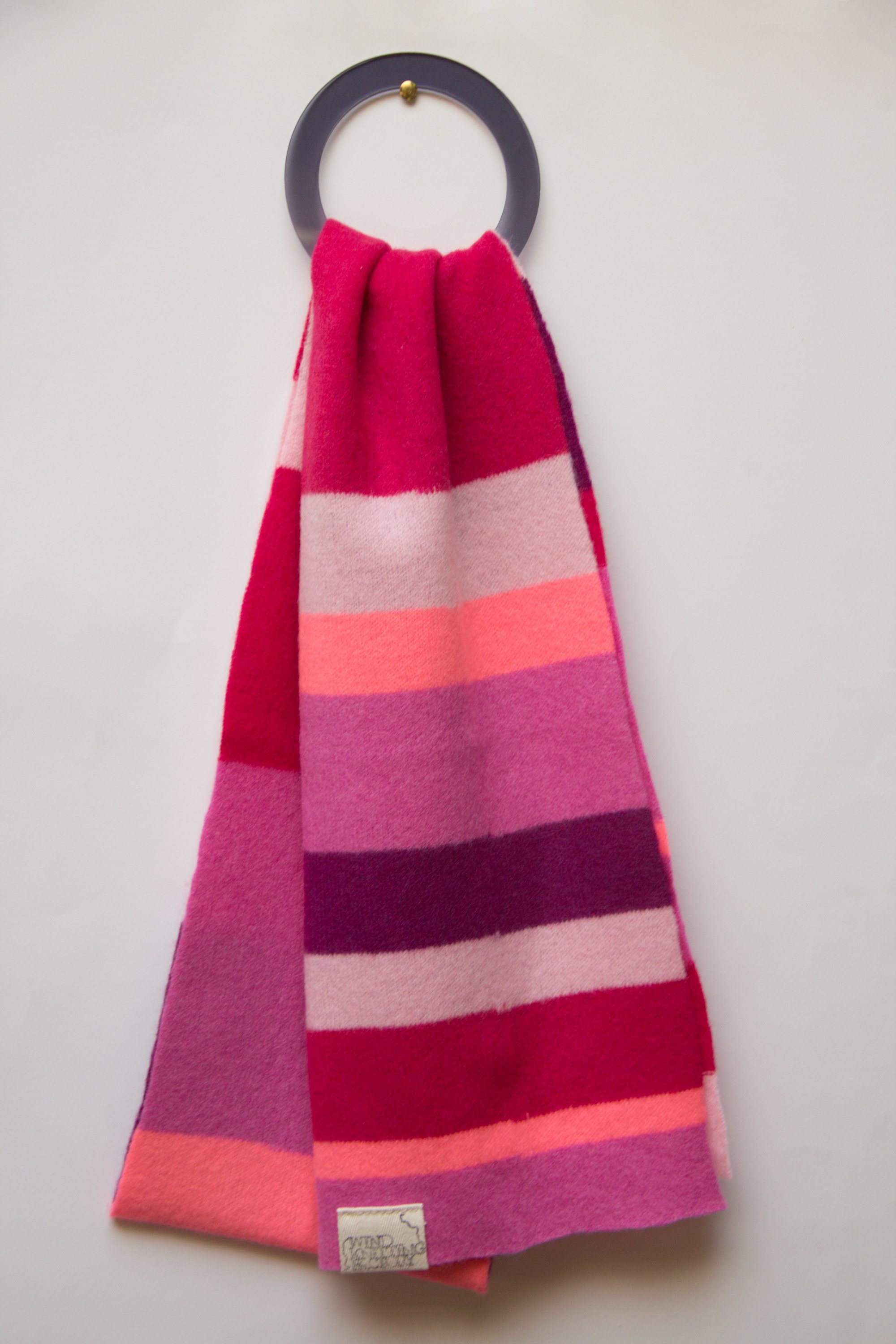 Image of Wind Knitted Scarf pinks