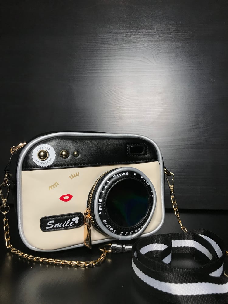 Image of The Camera Cross Over Purse
