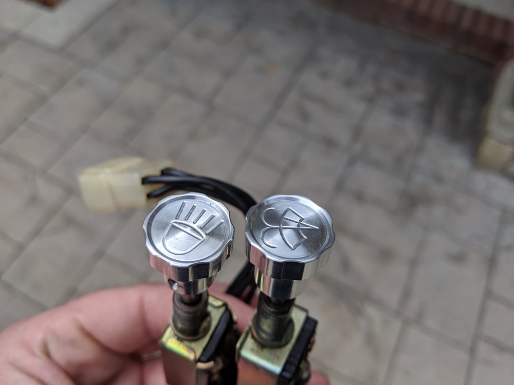 Billet Headlight/wiper switch knob set / MachinedSpeed