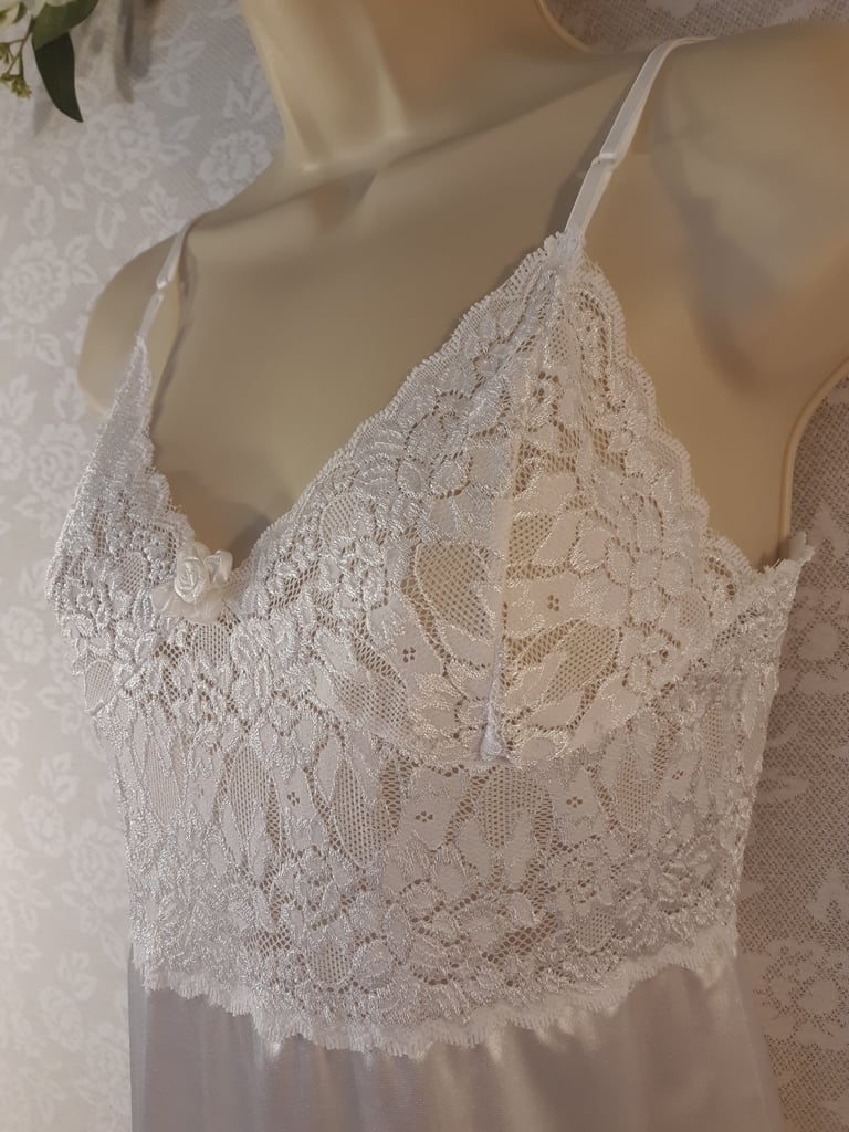 White satin and lace slip, style #12 Image 2
