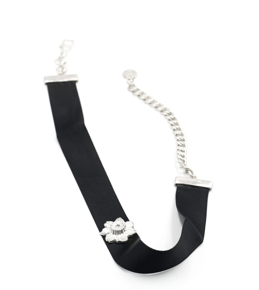 Ribbon Choker / D.N. COMPANY