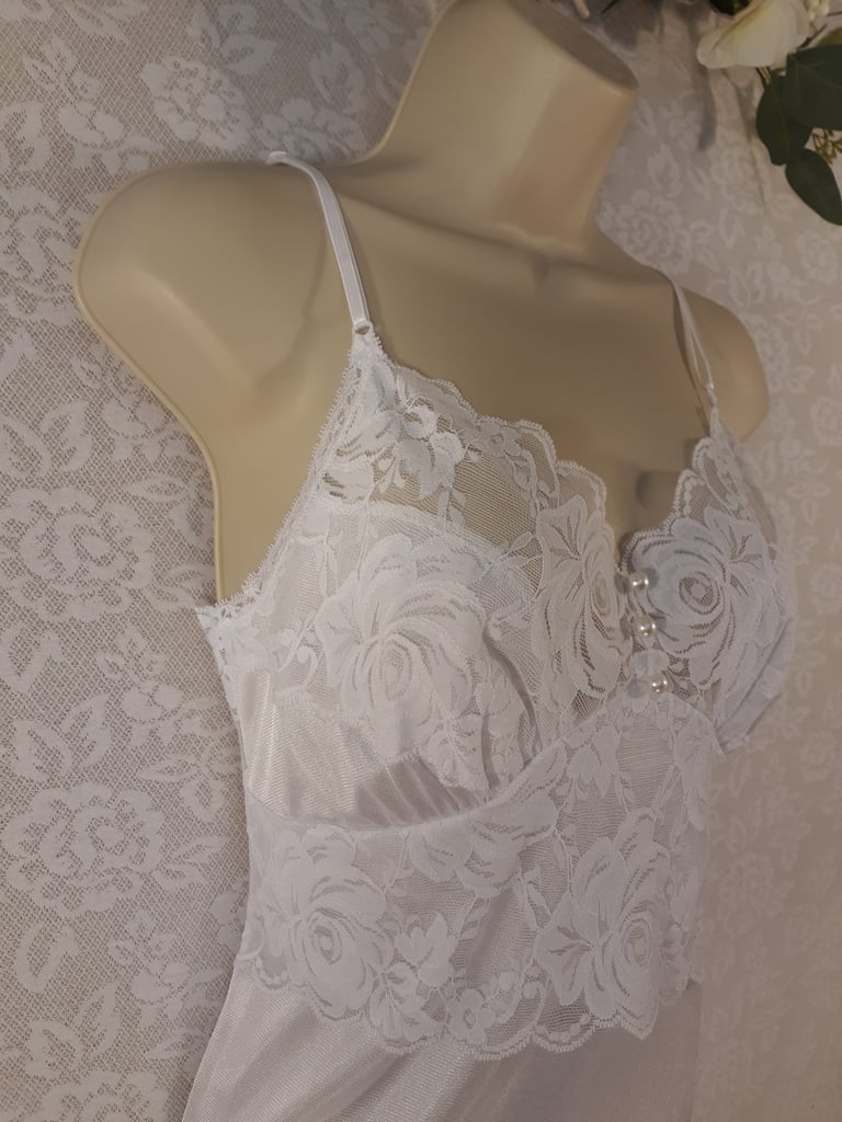 Tricot and lace slip, style # 10 Sizes 32"-38" Image 3