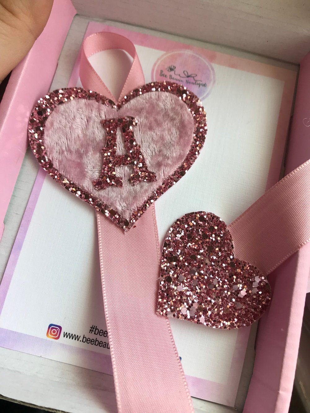 Image of Surprise Heart Bow Holder