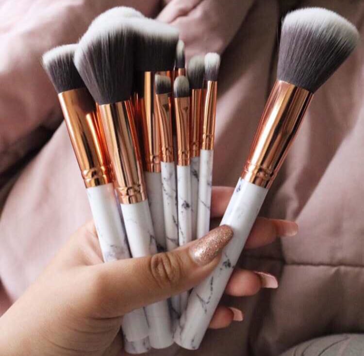 Luxury Heavenly Professional Brush Set 