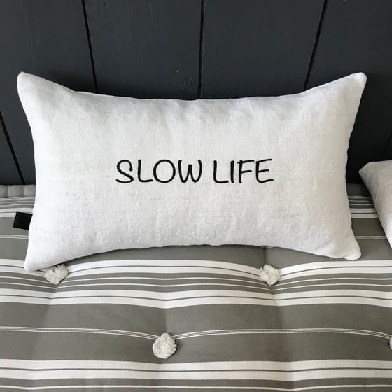 Image of Coussin en chanvre SLOW LIFE.