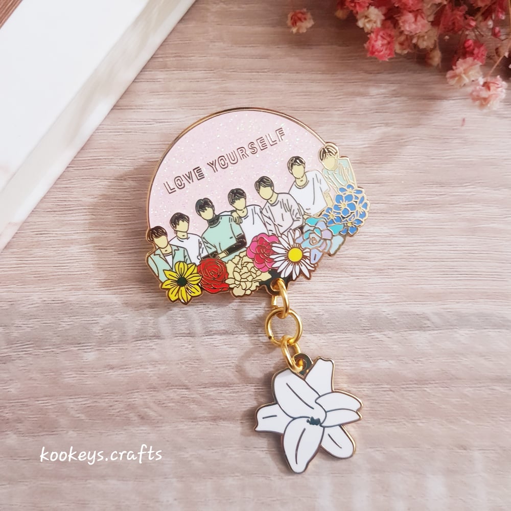 Image of [Ready Stock] Love Yourself OT7 HARD Enamel Pin