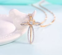 14k Gold Women's Cross Pendant Necklace 