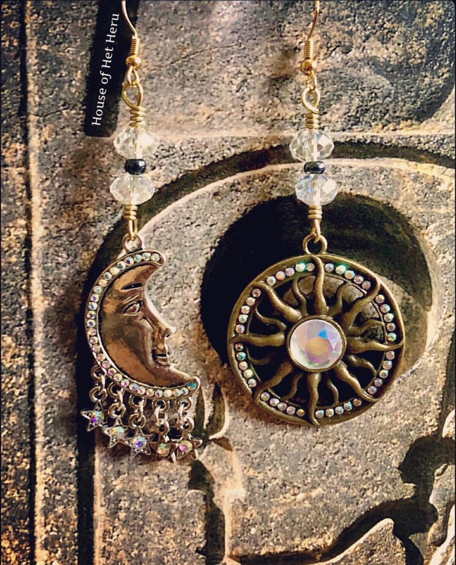 Image of Sun and Moon Earrings 