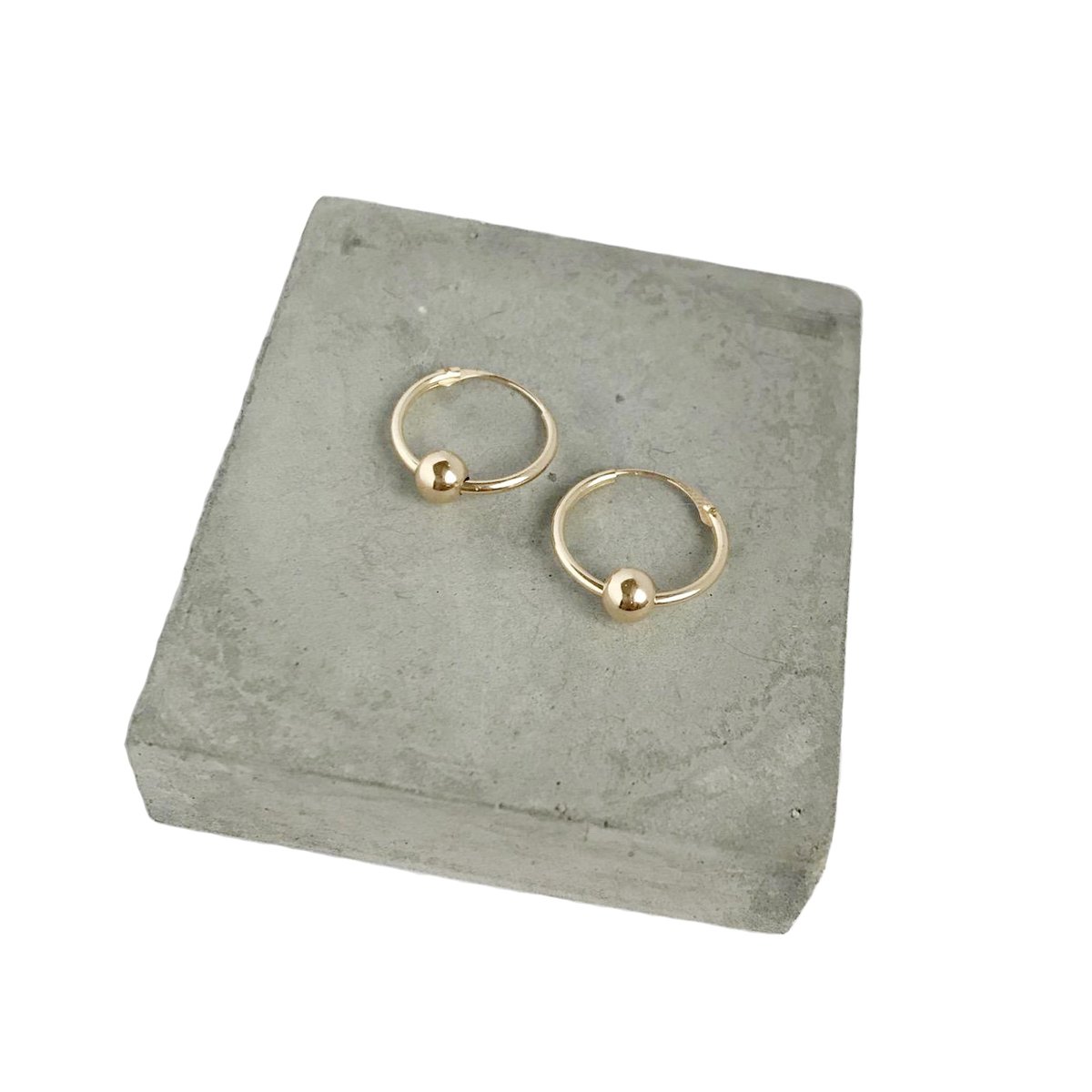 Image of 9ct gold hoops with single gold bead