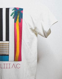 1°  WHITE T-SHIRT