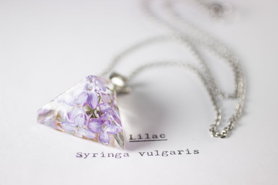Image of Lilac (Syringa vulgaris) - Prism Necklace #2