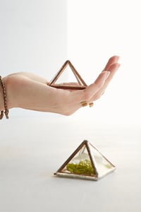 Image of 2" Pyramid Box