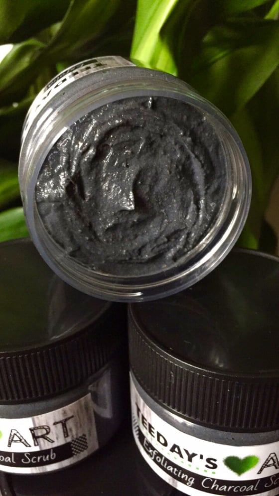 Image of Exfoliating Charcoal/Mint Face Mask & Scrub